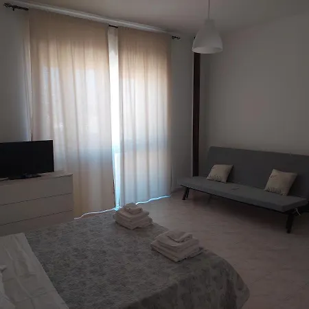 公寓 Domus Dejanas - 180 Mq A Quartu 夸尔图-圣埃莱娜